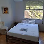 Espacoso Apartamento 2 Quartos Em Copacabana A 500M Da Praia E Metro